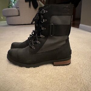 WOMEN'S EMELIE CONQUEST BOOTIE